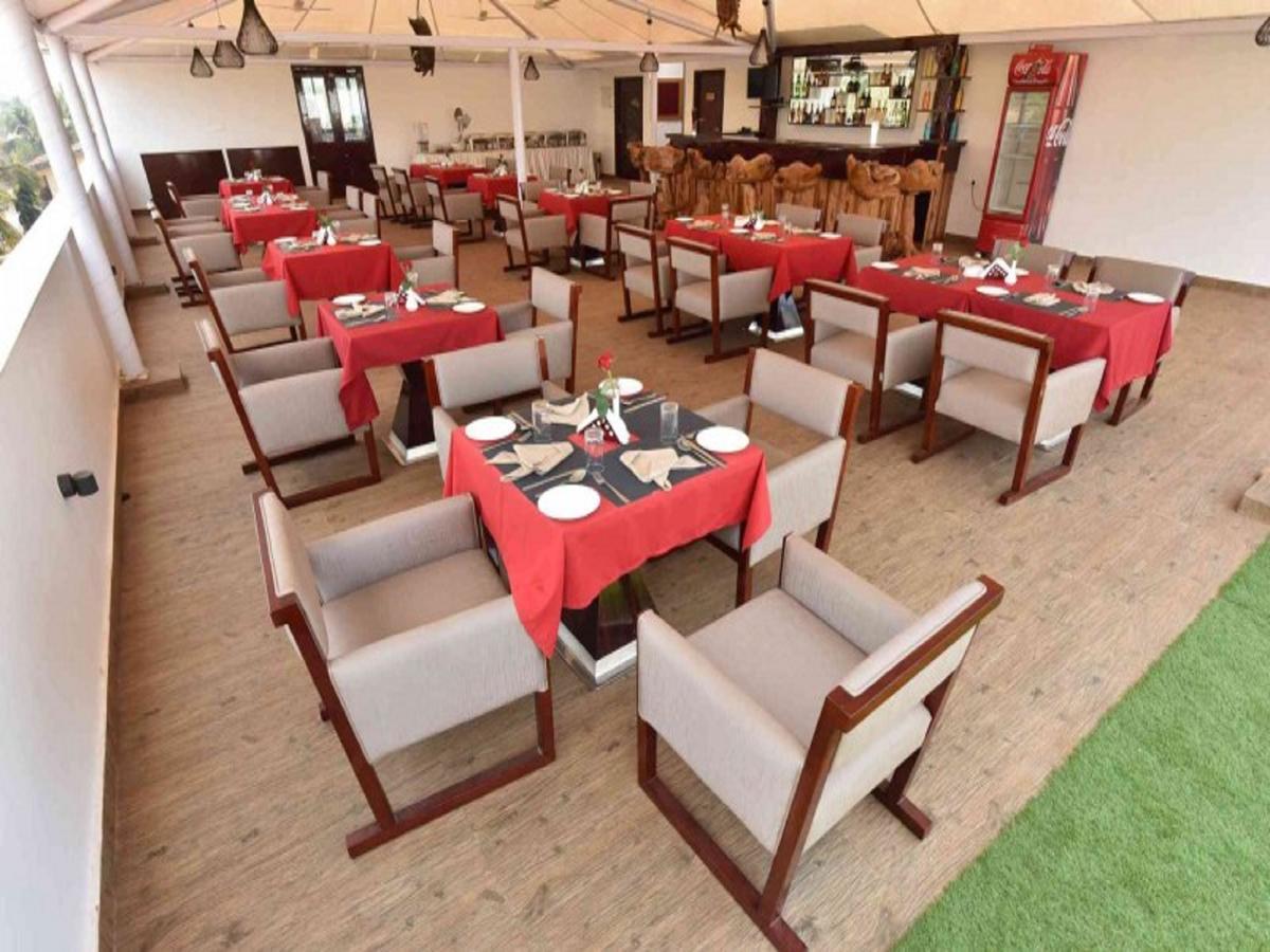Hotel Calangute Central होटल 3*