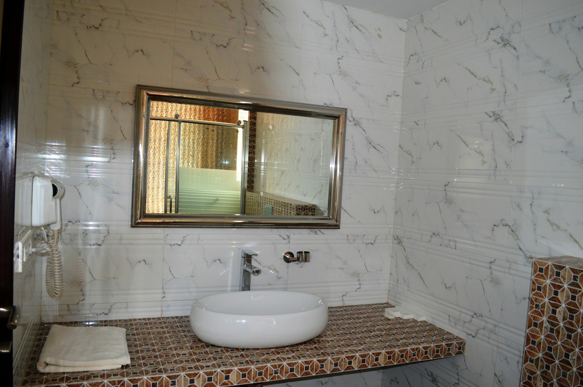 होटल Hotel Calangute Central 3*