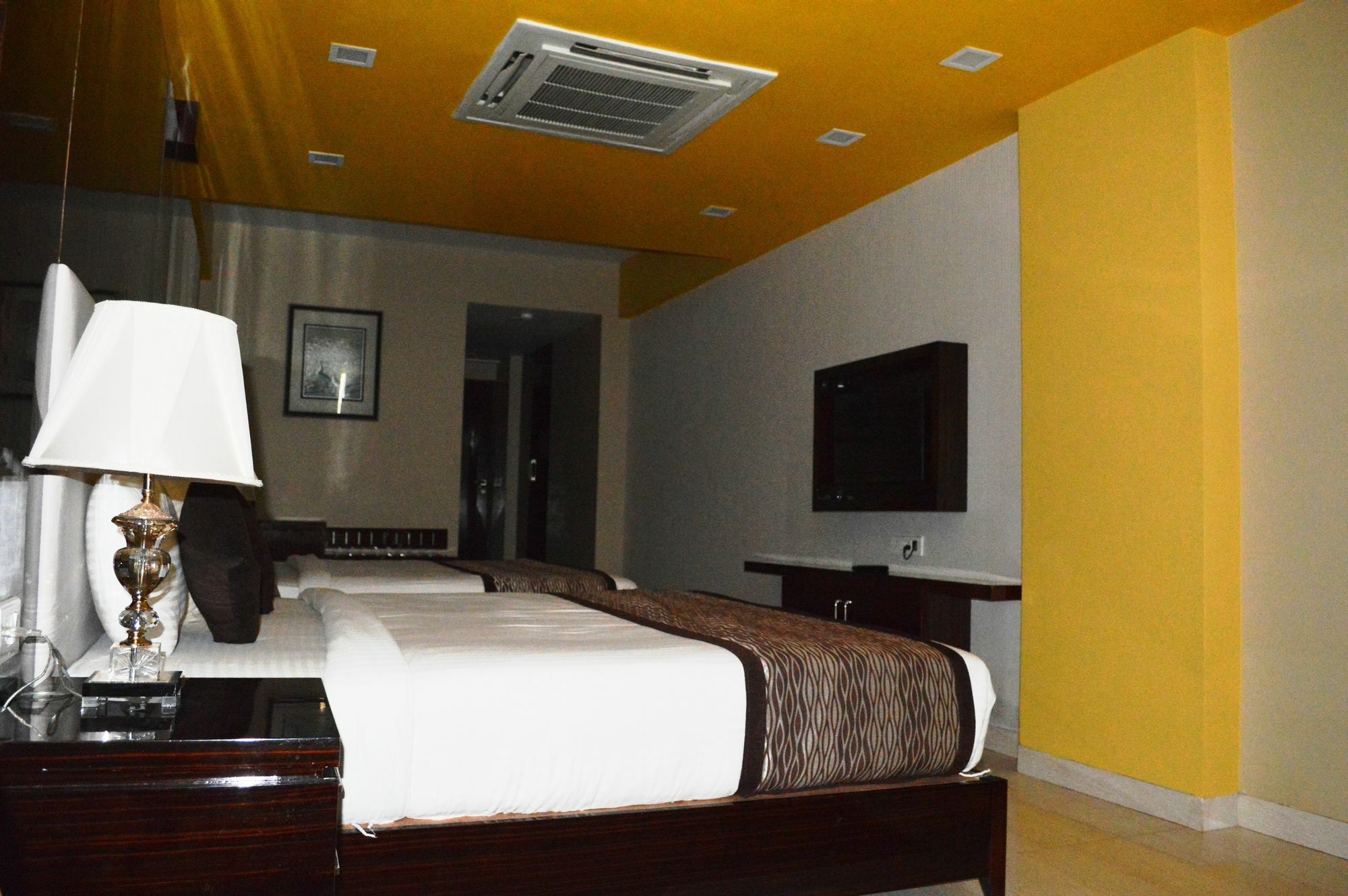Hotel Calangute Central 3*